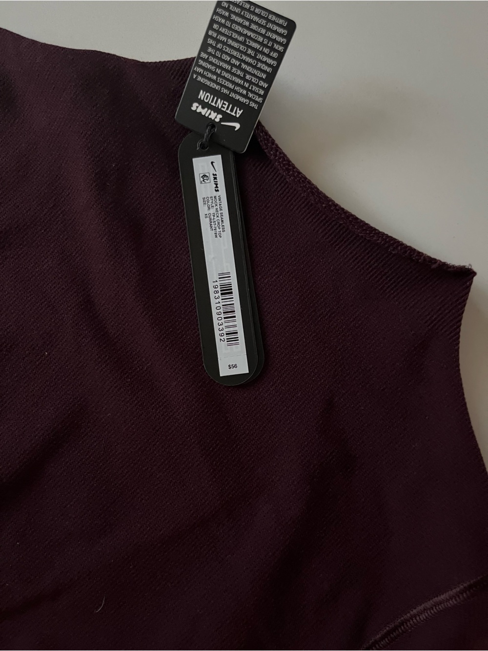NikeSKIMS tops 2 pack - Picture 2 of 3